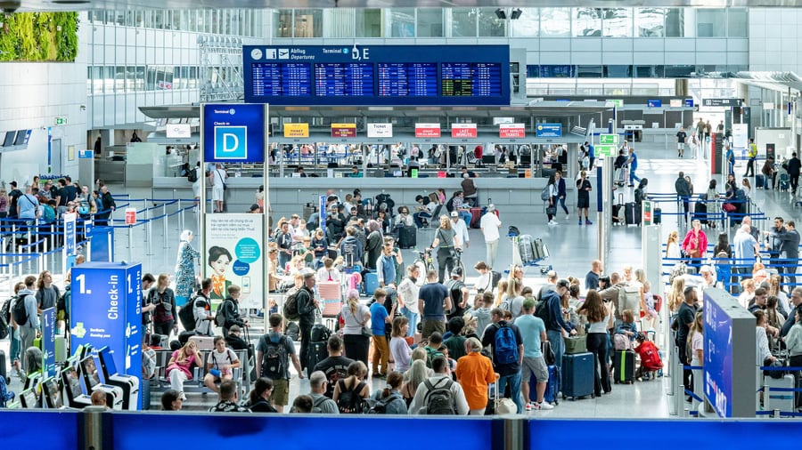 Flughafenverband: Streiks und Iran-Krieg belasten Passagierzahlen