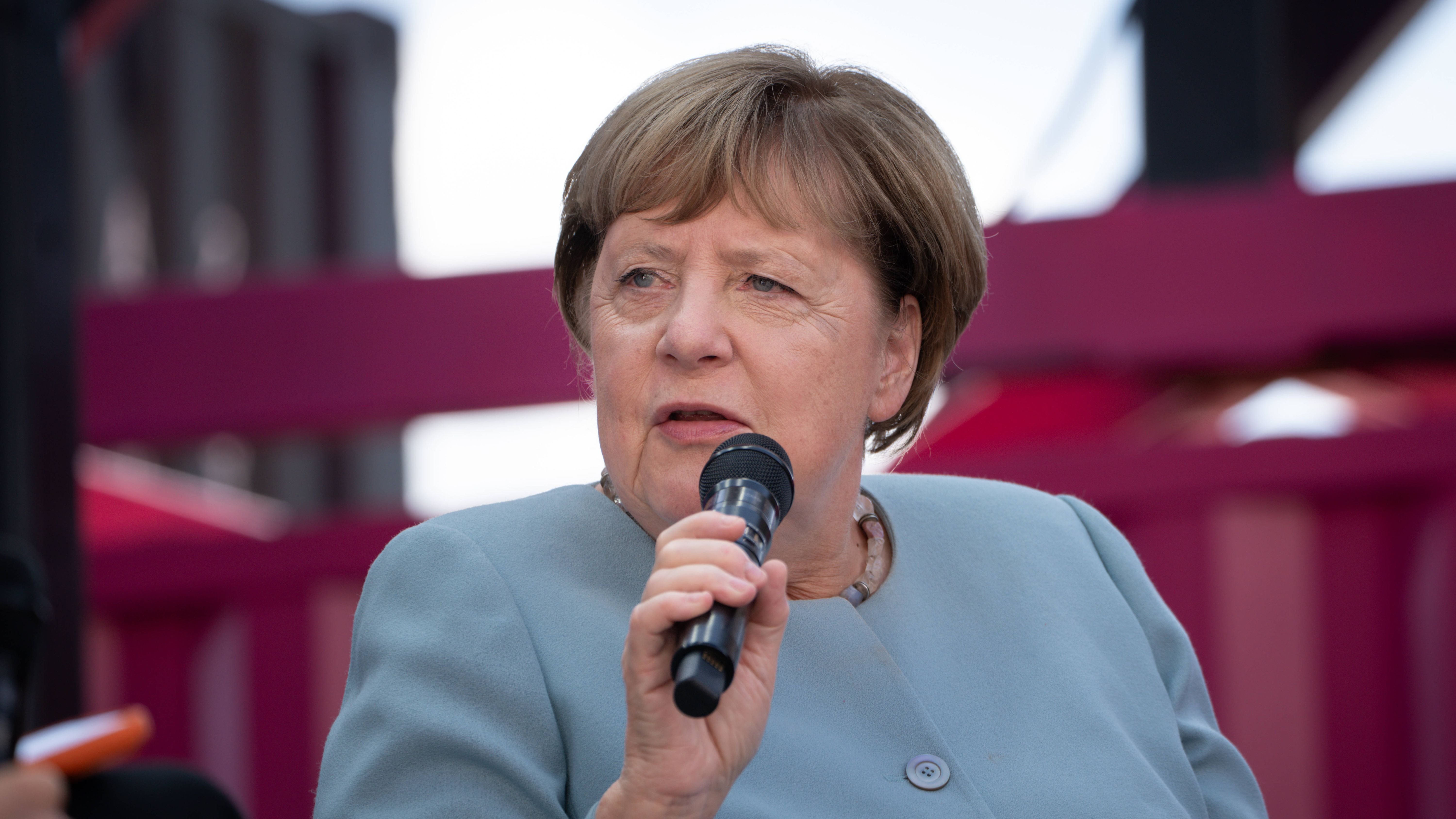 Election in Saxony-Anhalt: Merkel - |