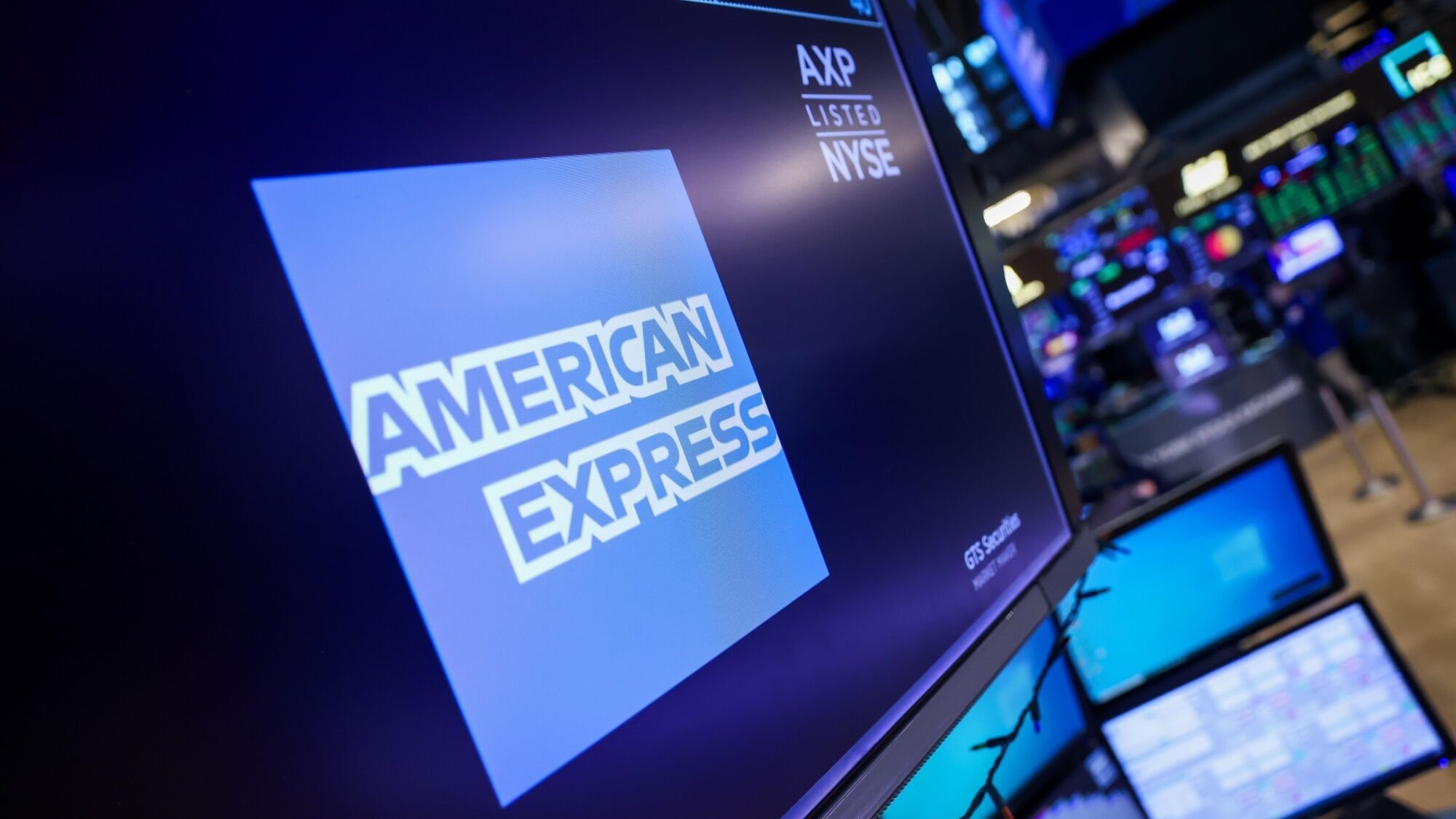 American Express plans to cut about 3,500 jobs despite strong results