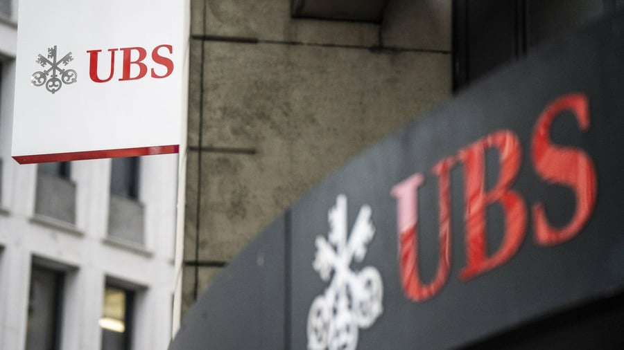 Banken: UBS steigert Ergebnis und erhöht Dividende
