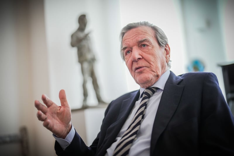 Gerhard Schröder: Altkanzler begibt sich mit Burnout in Klinik