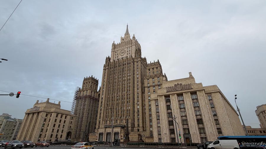 +++ Ukraine-Krieg +++: Moskau bestellt britischen und französischen Botschafter ein