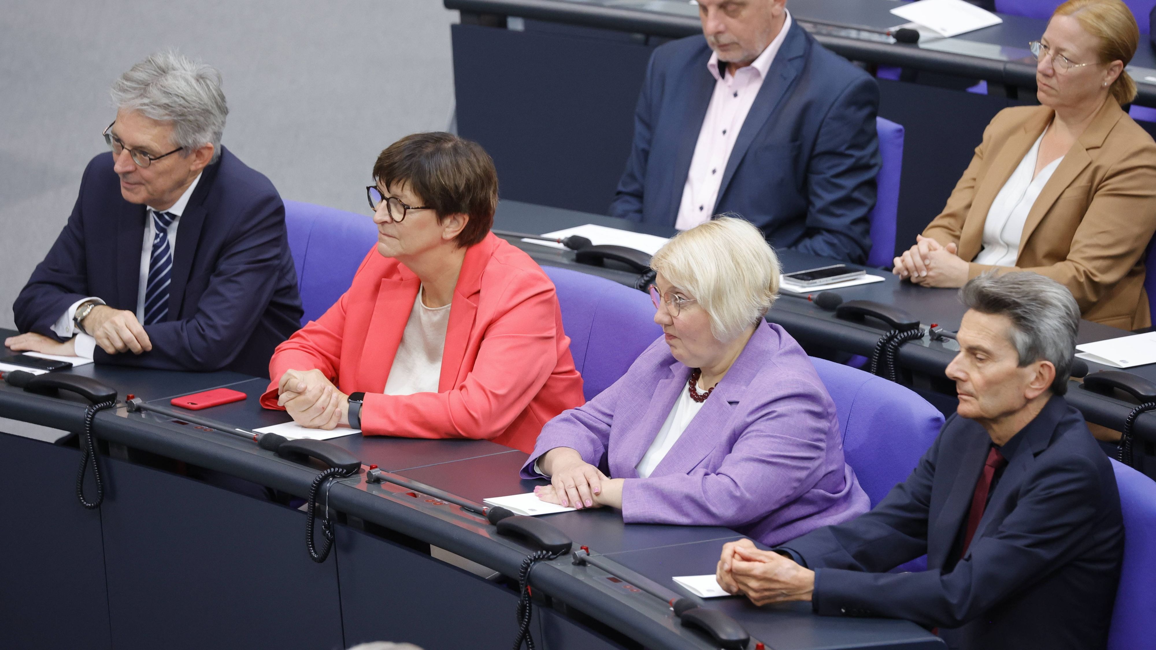Langzeitarbeitslose SPD Will 1000 Euro Pr mie Im Bundestag Abr umen langzeitarbeitslose-spd-will-1000-euro-pr-mie-im-bundestag-abr-umen