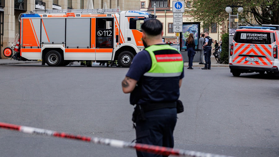 Leipzig: Pkw rast in Menschenmenge in Leipziger Innenstadt – Zwei Tote