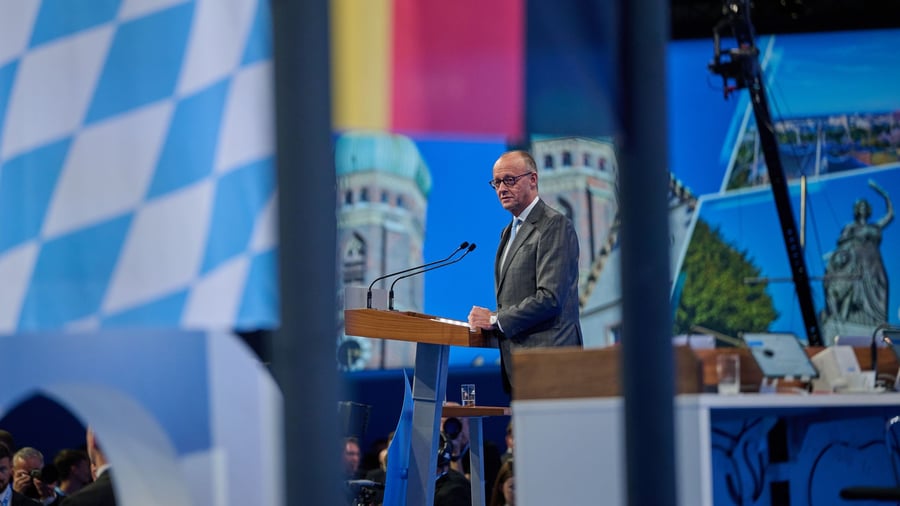 CSU-Parteitag: Merz fordert Senkung der Stromsteuer für alle Verbraucher