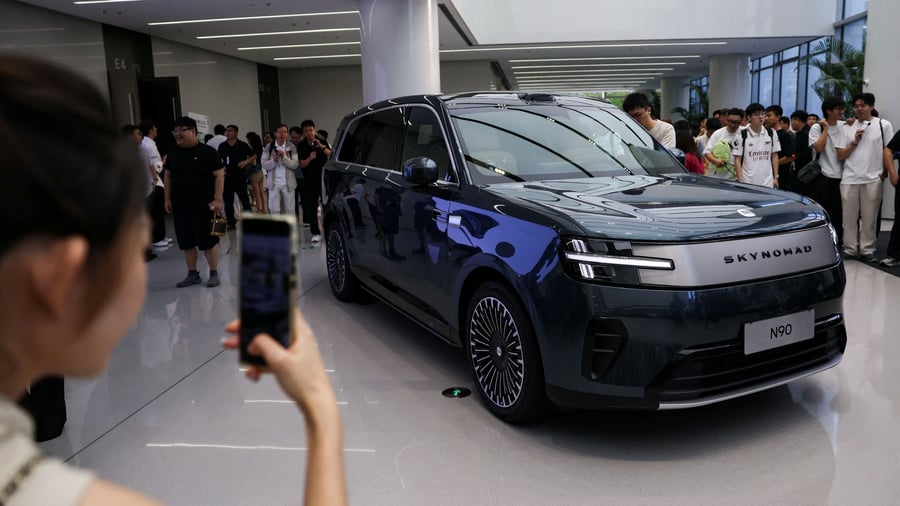 Siebensitzer: Wohnzimmer, Büro, Spielplatz – Xiaomi stellt Mega-SUV vor