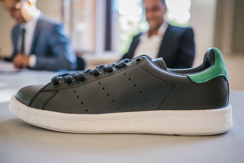 Adidas gegen puma deals