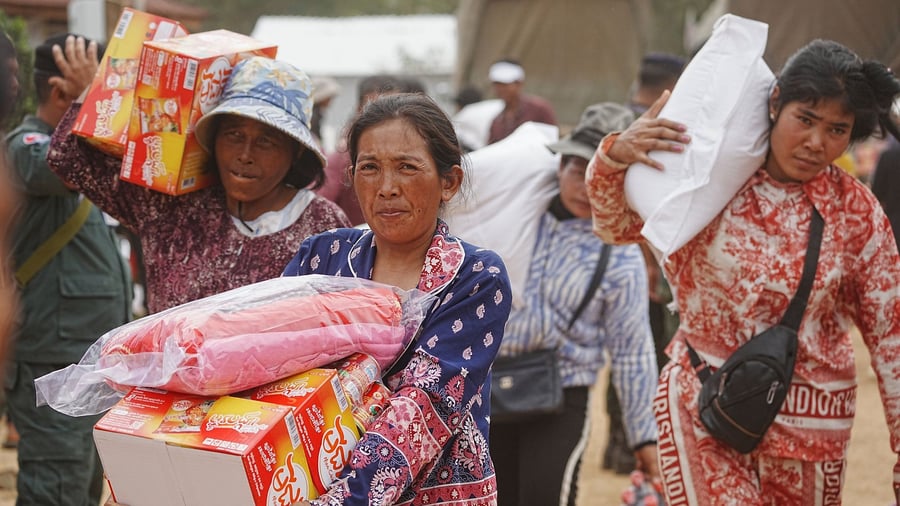 Conflict in Southeast Asia: Hundreds of thousands of refugees due to fighting in Southeast Asia