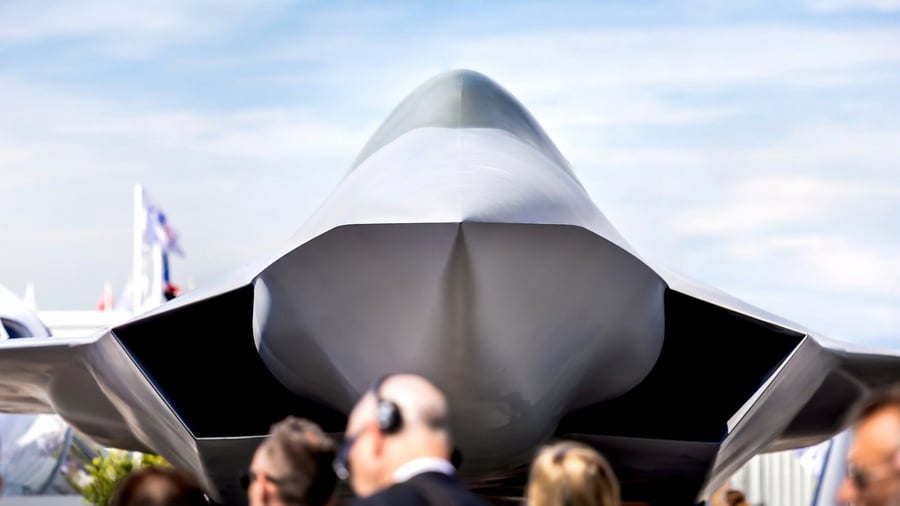 Rüstung: Verteidigungsexperte warnt Macron vor Erpressung bei FCAS