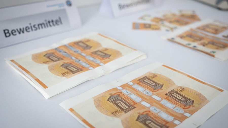 Millionenschaden: Weniger Falschgeld - doch Verbraucher müssen wachsam bleiben