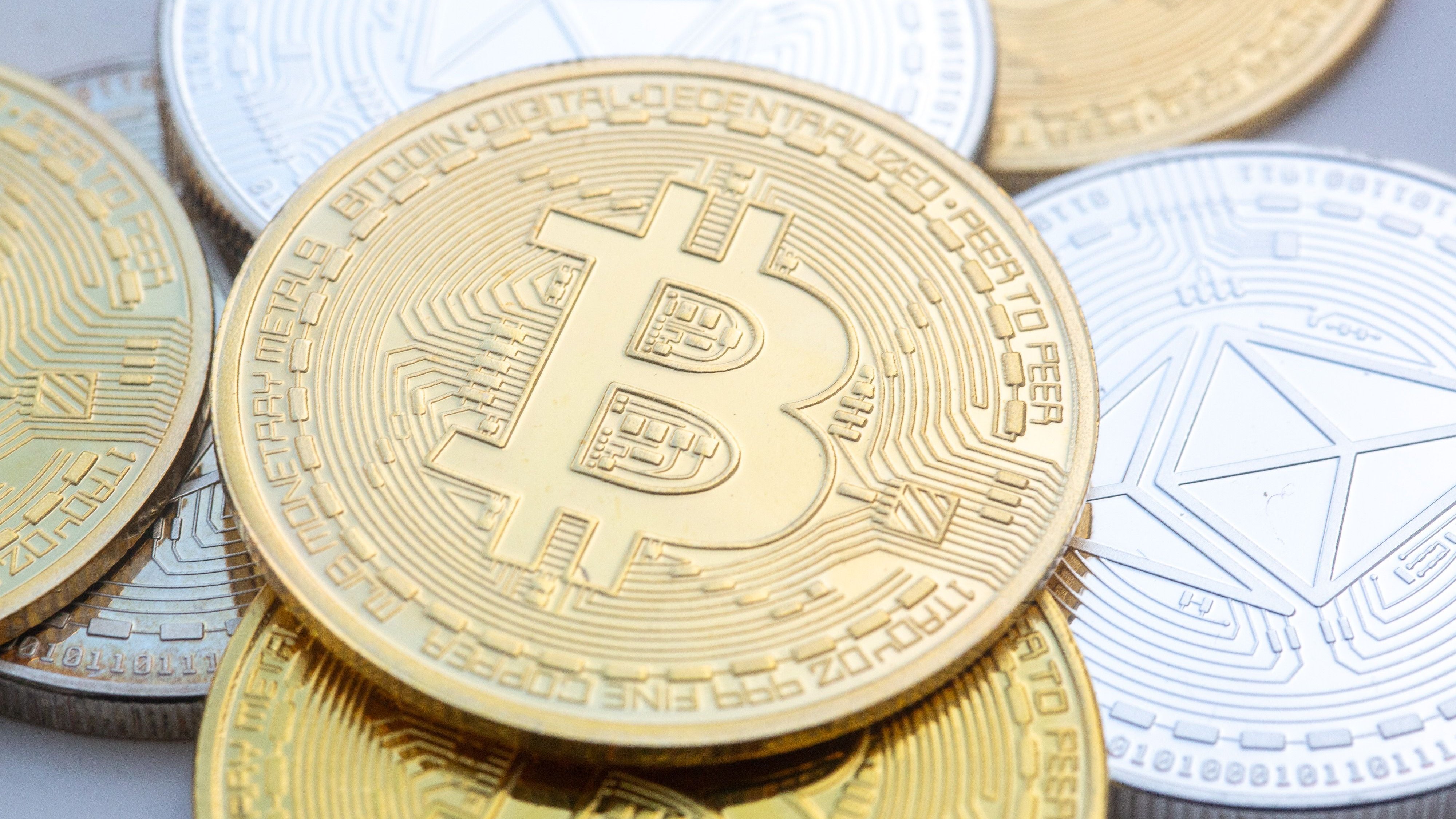 Kryptowährung: Bitcoin erstmals seit sieben Monaten unter 90.000 Dollar