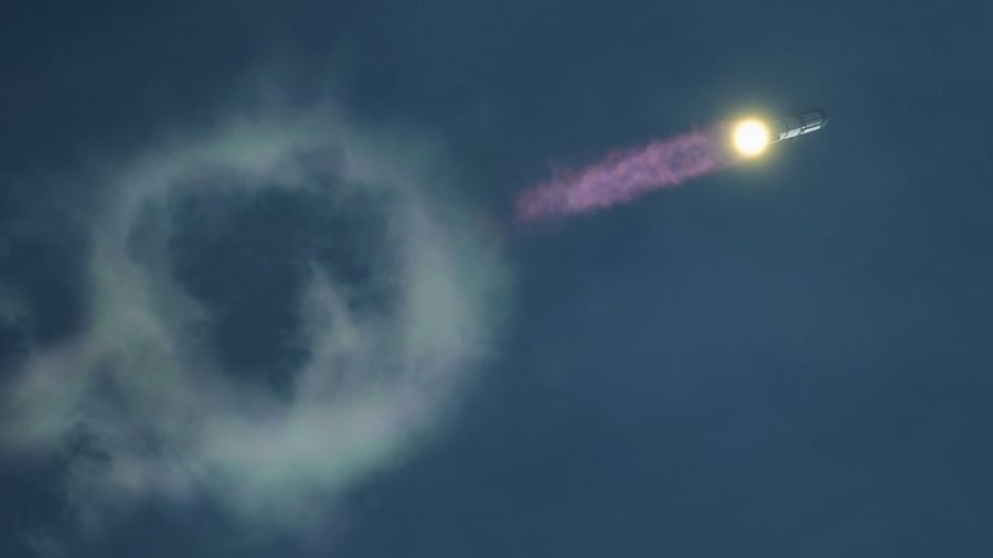 Internet aus dem All: Musks SpaceX kauft US-Frequenzen für Mobilfunk-Angebot
