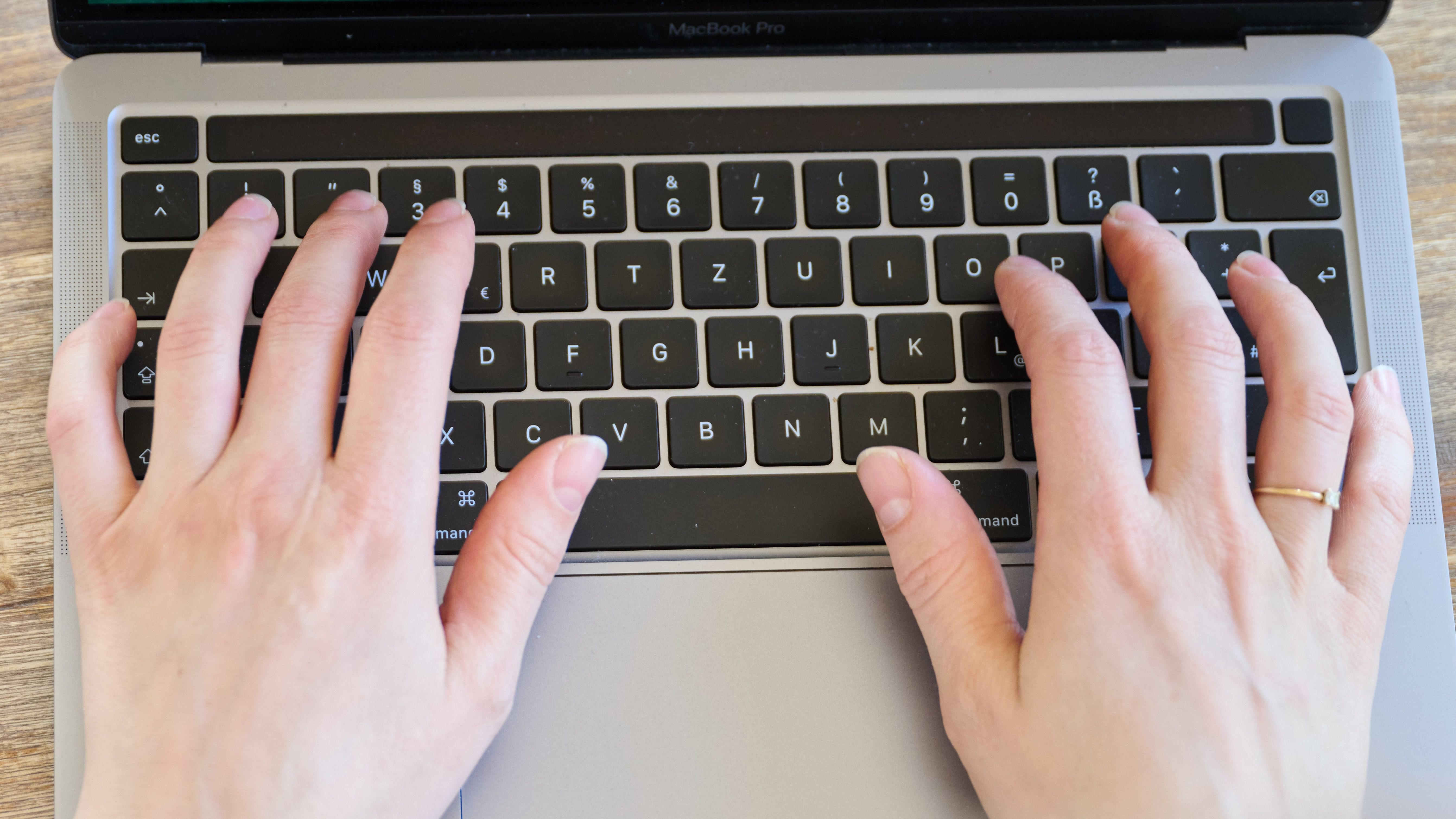 Technologie: Apple plant Datenwarnung bei KI-Agenten auf Mac-Computern