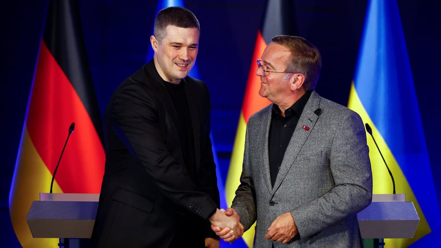 Ukraine-Krieg: Pistorius in Kiew: Ukraine und Deutschland wollen gemeinsam neue Waffen entwickeln
