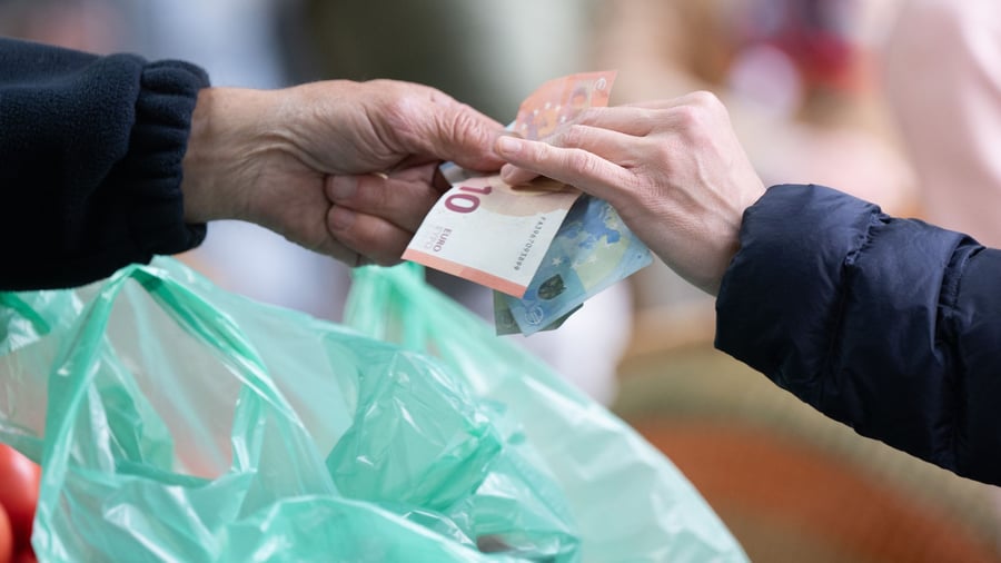 Food, services push German inflation