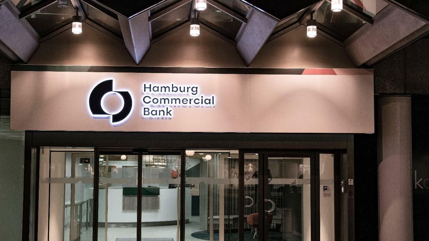 Hamburg Commercial Bank verdient weniger im ersten Jahr als private Bank