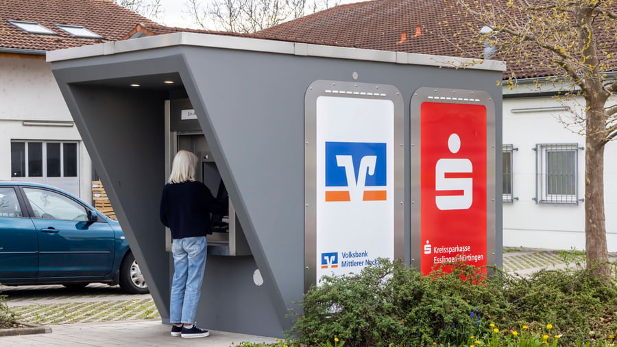 Zinsvergleich: Sparkassen und Volksbanken zahlen w