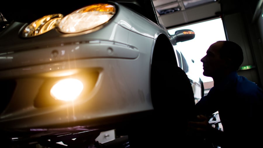 Reifen, Licht und Co.: Auto fit für den Winter: Diese Checks sind wichtig