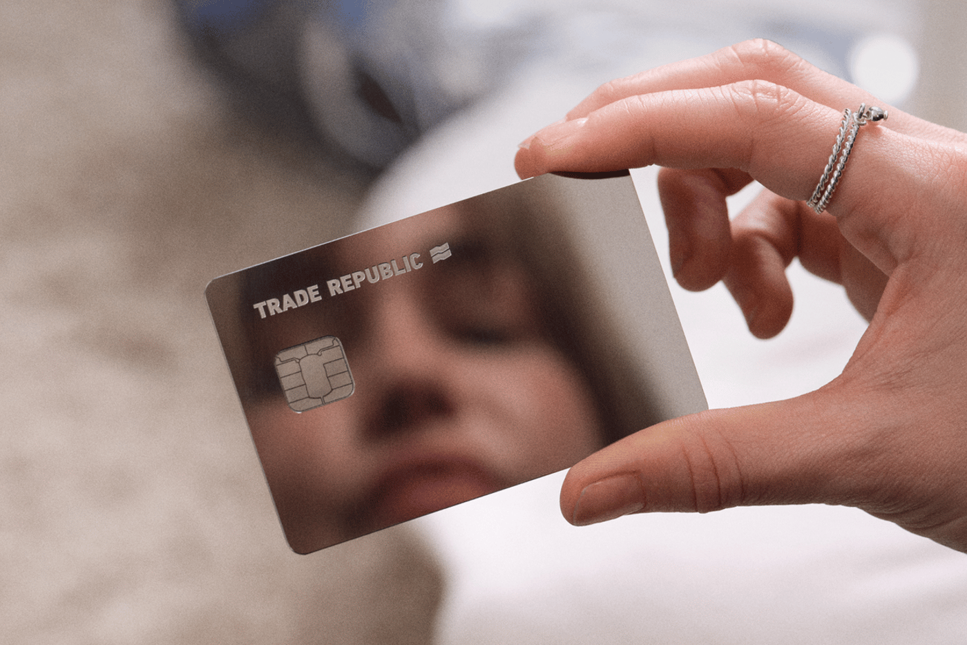 Bezahlkarte Trade Republic gibt Unterlassungserklärung ab und passt Werbung an