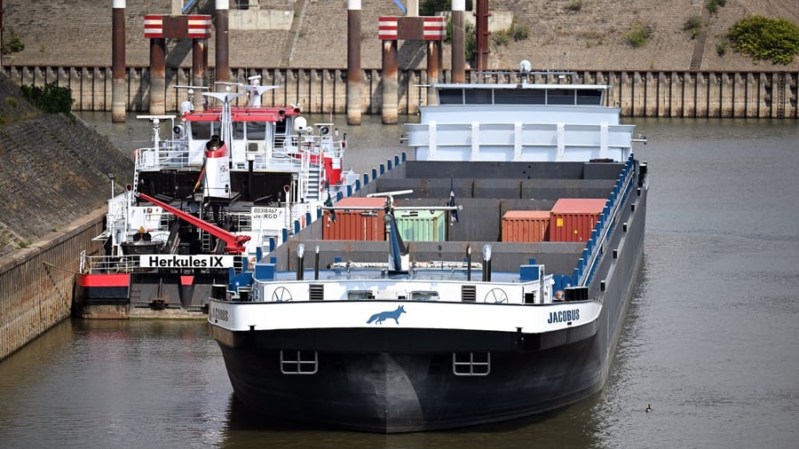 Niedrigwasser: Pegelstände des Rheins fallen weiter – Rekordtief in Köln