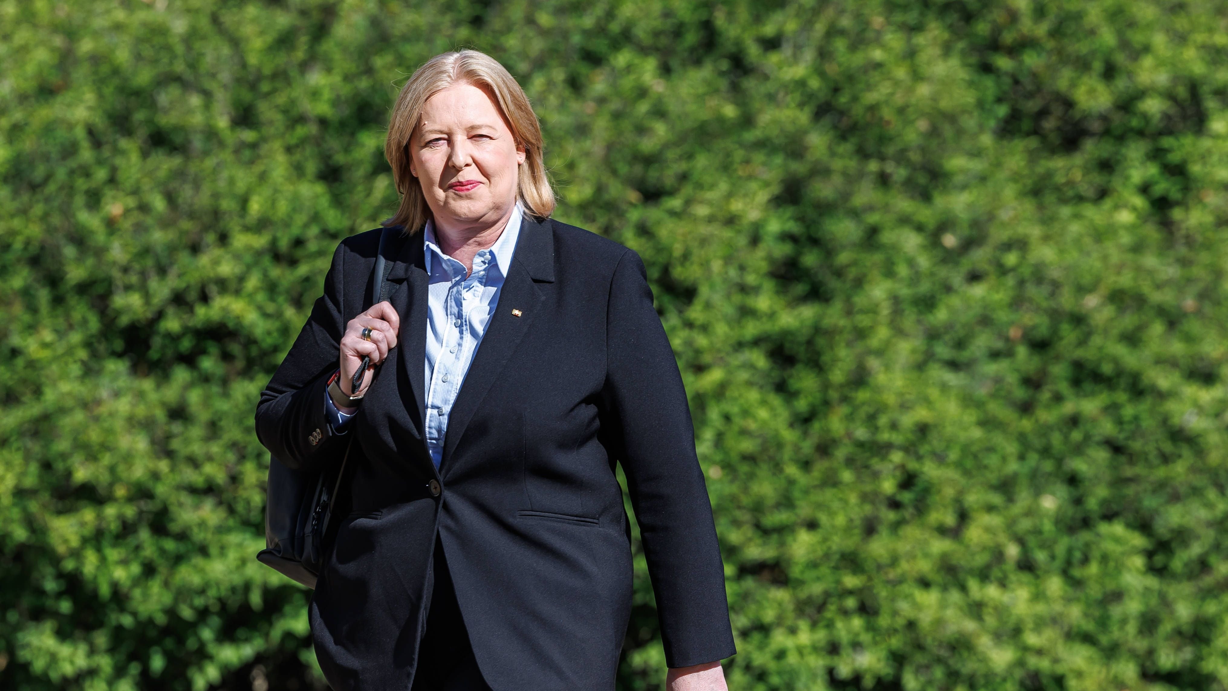 Reformen: Bas’ Kritik zur Krankschreibung verärgert Union