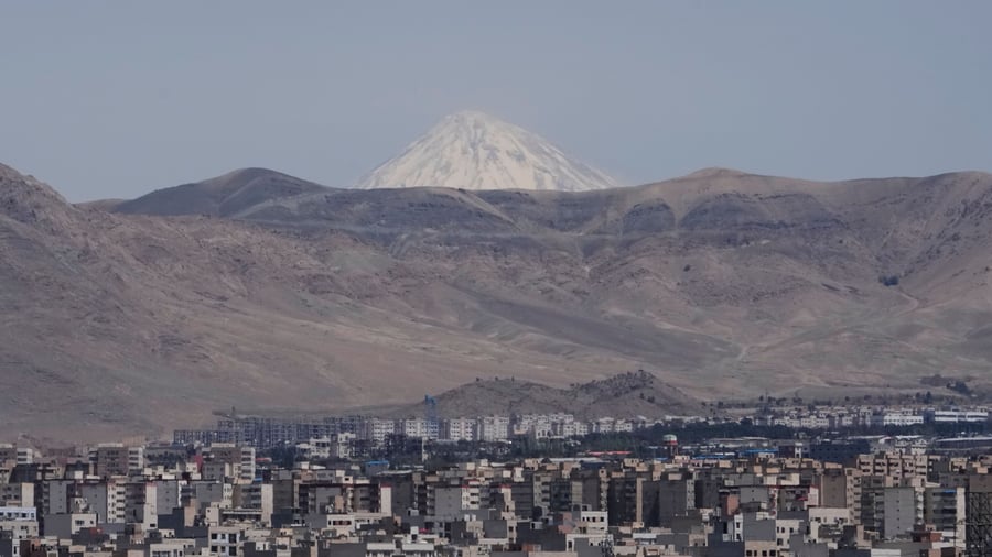 +++ Iran-Krieg +++: Saudi-Arabien und Emirate griffen Iran offenbar an