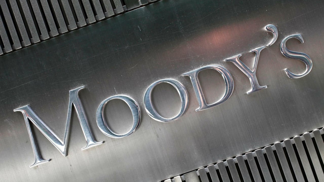Ratingagentur: Moody’s hebt Griechenlands Kreditwürdigkeit an – Polens Bonitätsnote sinkt