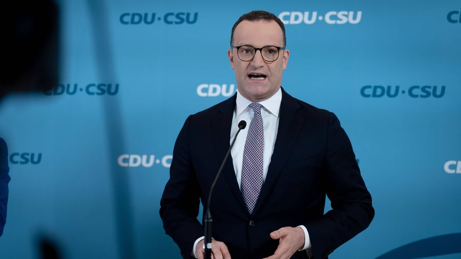 Leihmutterschaft: „Das geht überhaupt nicht“: Erster CDU-Landesverbandschef fordert Rücktritt von Jens Spahn