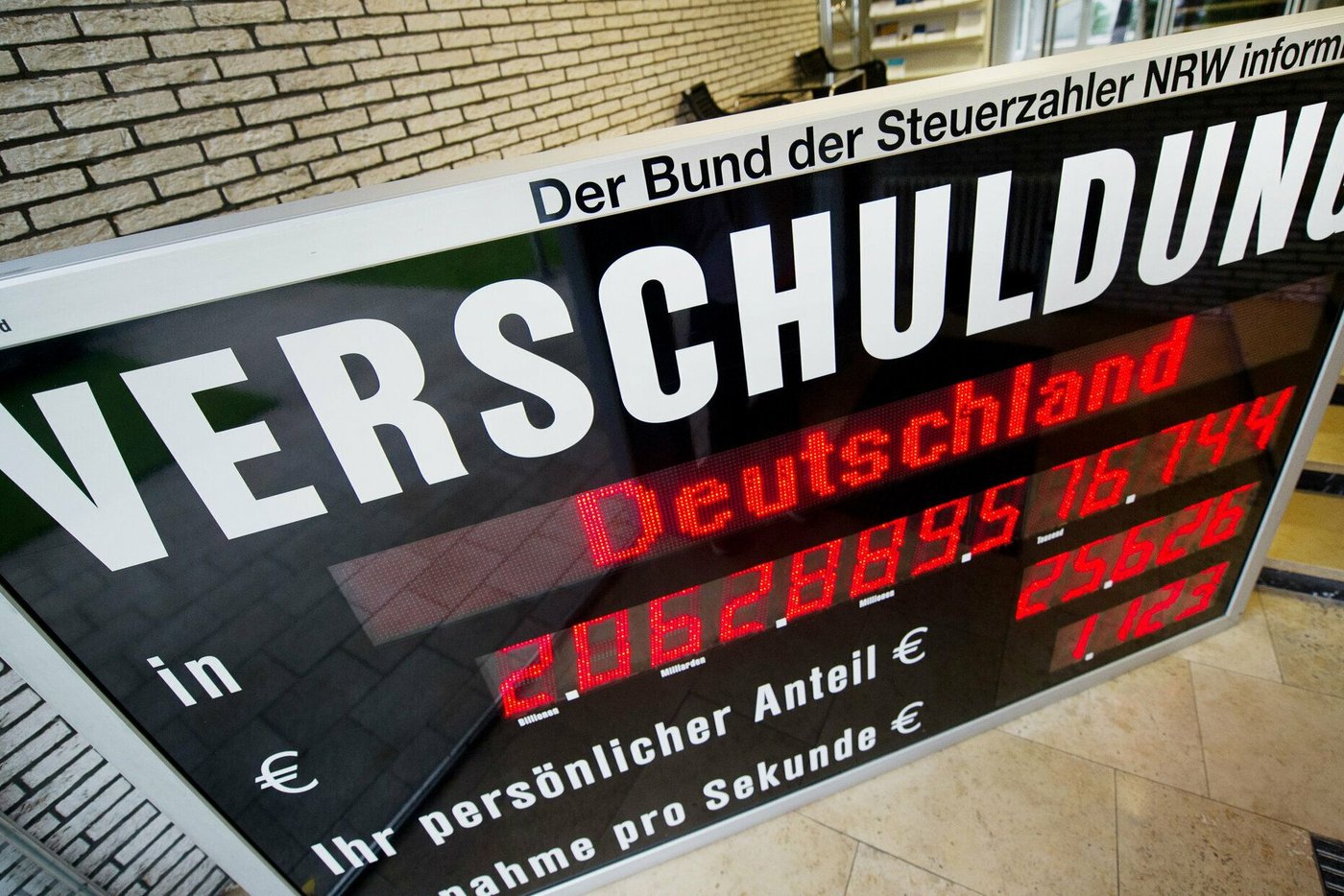 Die Schuldenbremse Im Grundgesetz Soll Beibehalten Werden www.handelsblatt.com