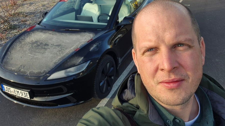 Handelsblatt Autotest: Selbstfahrend ins Schlagloch – Ausfahrt mit dem Tesla-Autopiloten