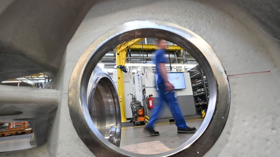 Industrie: Metallindustrie-Präsident Udo Dinglreiter warnt: „Es ist eine Spirale nach unten“