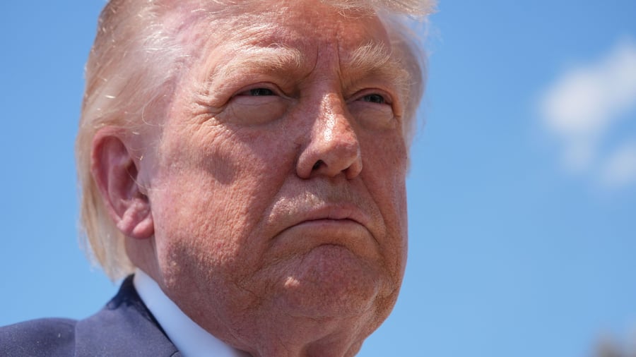 +++ USA +++: Trump fordert freiwillige Sicherheitsprüfungen für neue KI-Modelle