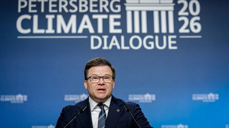Petersberger Klimadialog: Schneider: Bei Energiewende „schneller und besser werden“
