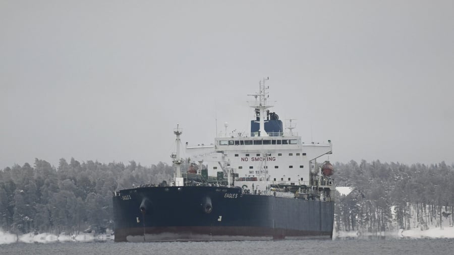 +++ Ukraine-Krieg +++: EU geht gegen russische Schattenflotte vor