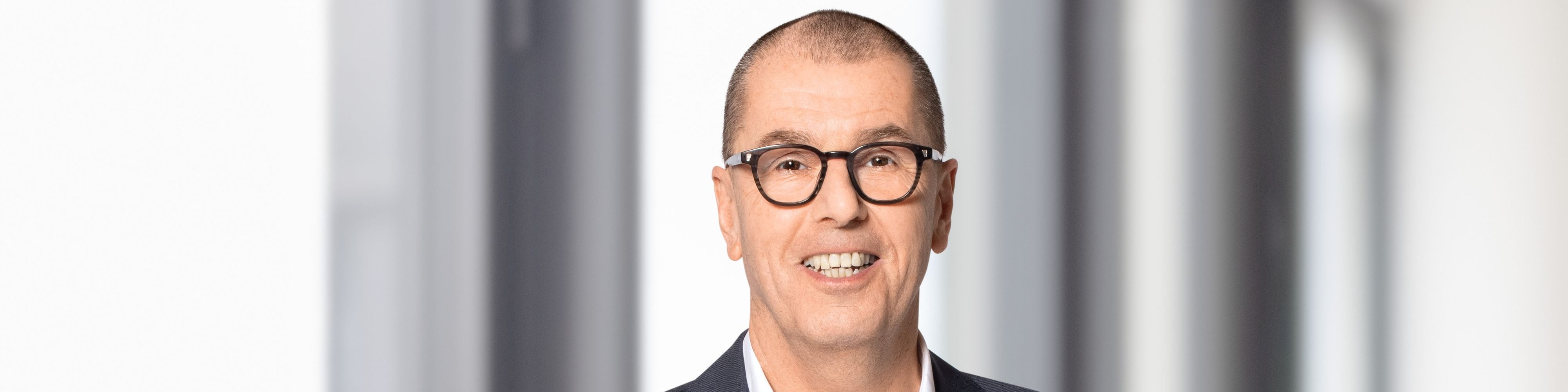 Volksbanken: Union-Investment-Chef kritisiert Heckenschtzen in seiner  Gruppe