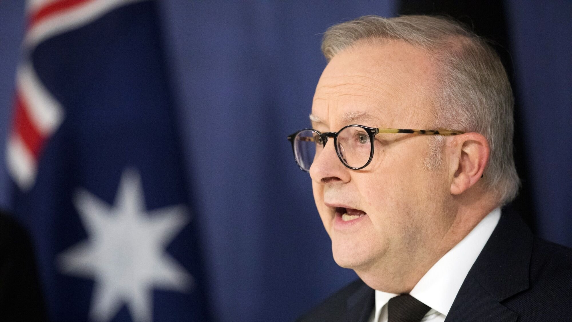 Terror on Bondi Beach: Australia discusses stricter gun laws after attack