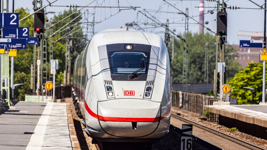 Verkehr: 147 Millionen Euro: Deutsche Bahn macht wieder Gewinn mit ihrem Kerngeschäft