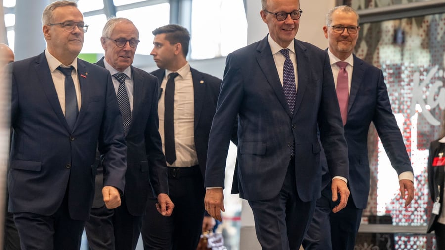 Reformen: Wirtschaftsverbände: Treffen im Kanzleramt als Cha