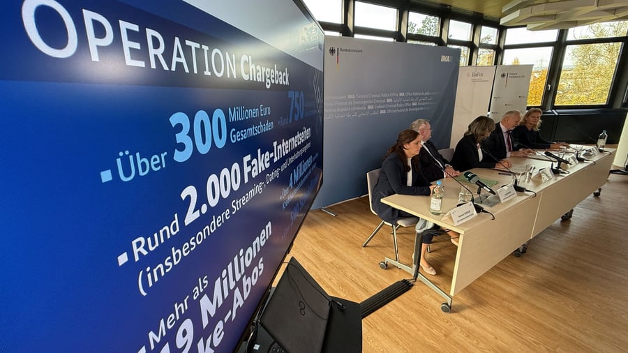 Kreditkartenaffäre: Wende in „Operation Chargeback“: Gericht zerpflückt Anklage