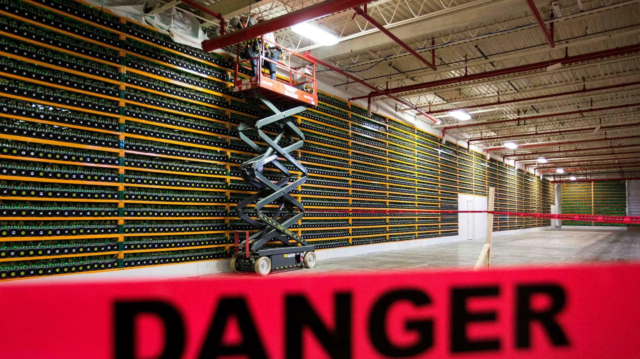 Bitcoin fällt unter 4.000 Dollar