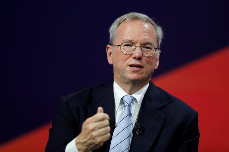 Halbleiter ExGoogleChef Schmidt sagt Nvidia eine große Zukunft voraus