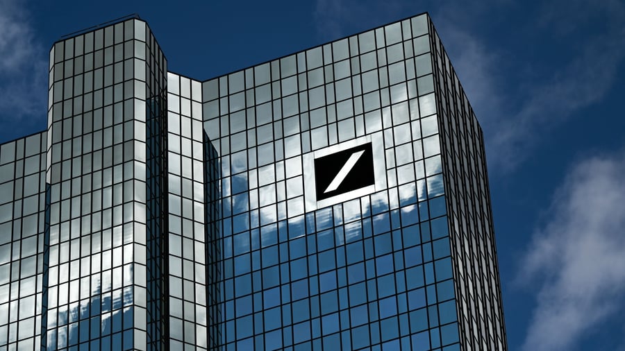Börsenwert: Deutsche-Bank-Aktie übersteigt erstmals seit 2008 den Buchwert des Konzerns