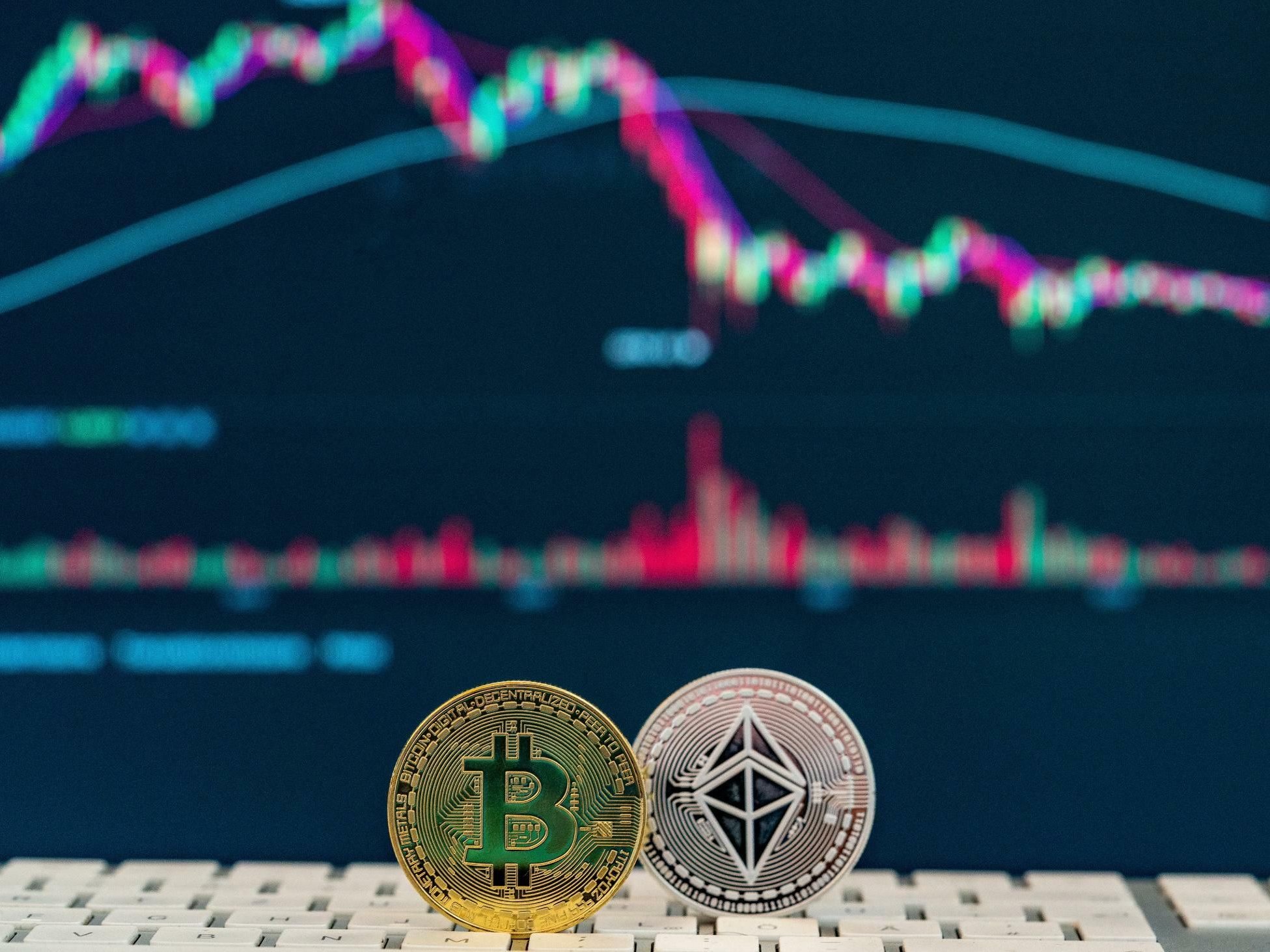 Bitcoin fällt unter 30.000 Dollar – Kryptomarkt verliert 80 Milliarden  Dollar an Wert