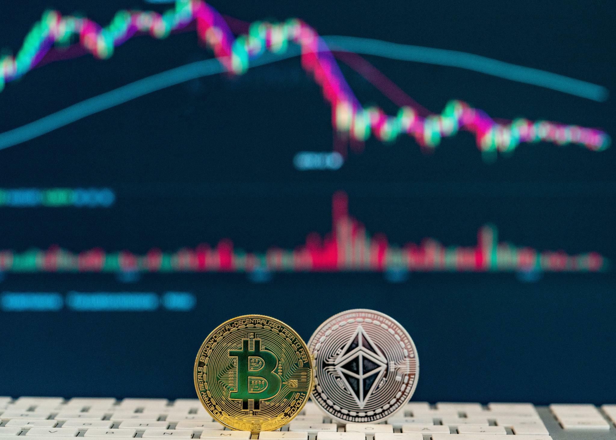 Bitcoin fällt unter 30.000 Dollar – Kryptomarkt verliert 80 Milliarden  Dollar an Wert