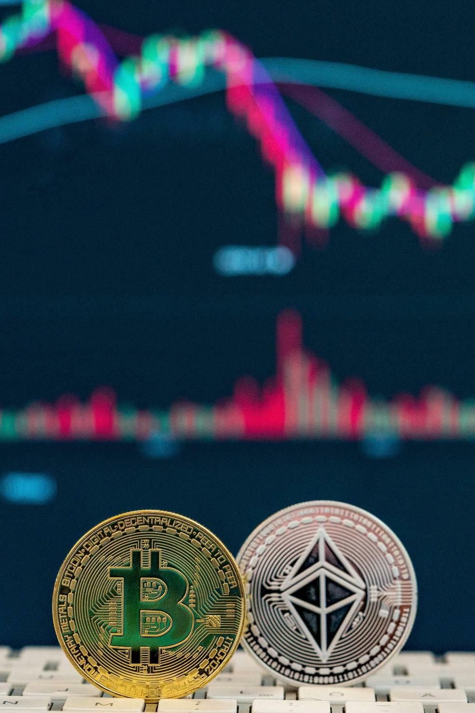 Bitcoin fällt unter 30.000 Dollar – Kryptomarkt verliert 80 Milliarden  Dollar an Wert