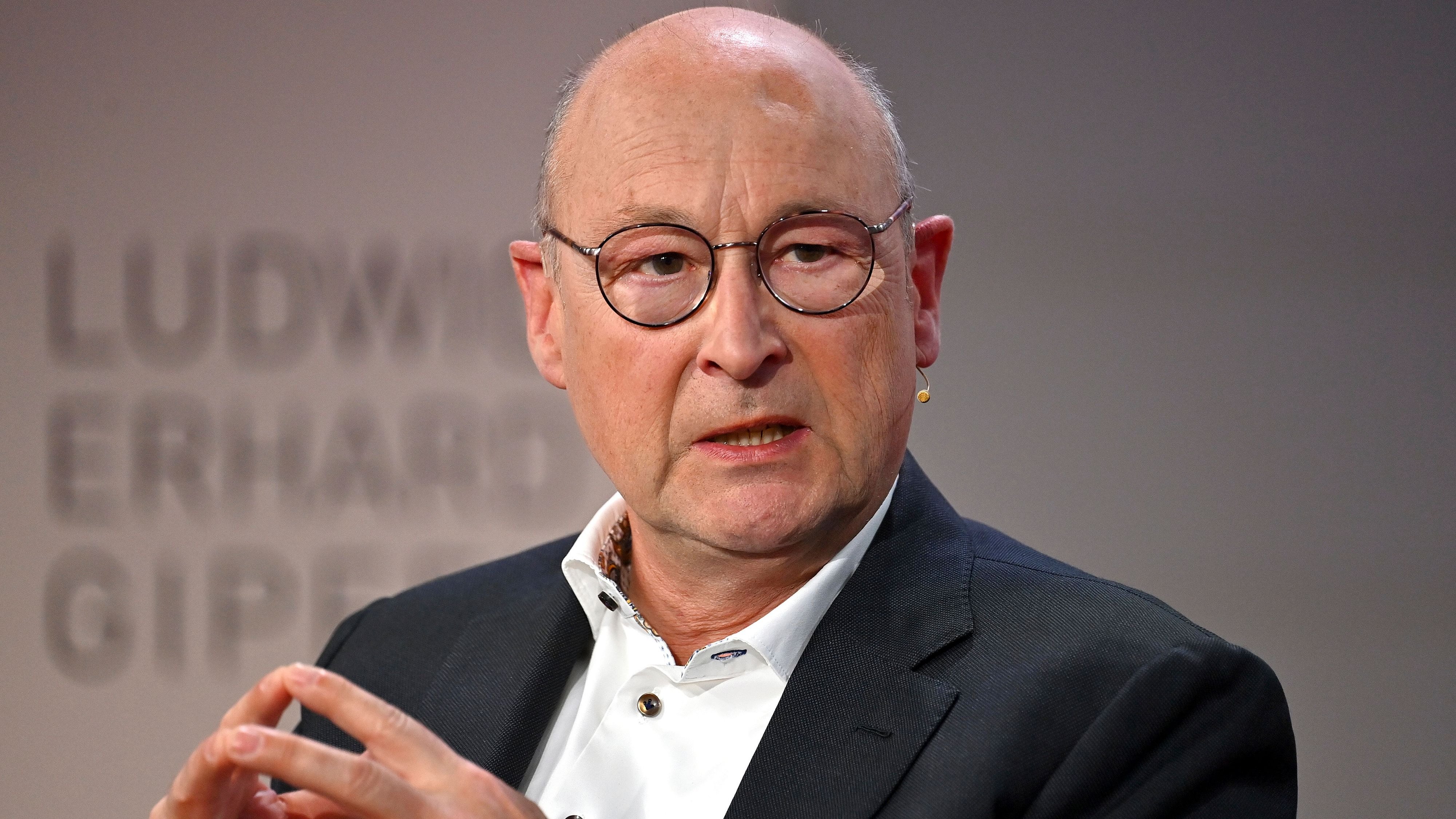 Vonovia: „Schwer vermittelbar“ – Aktionärsschützer kritisieren Abschiedspaket für Ex-Chef Rolf Buch