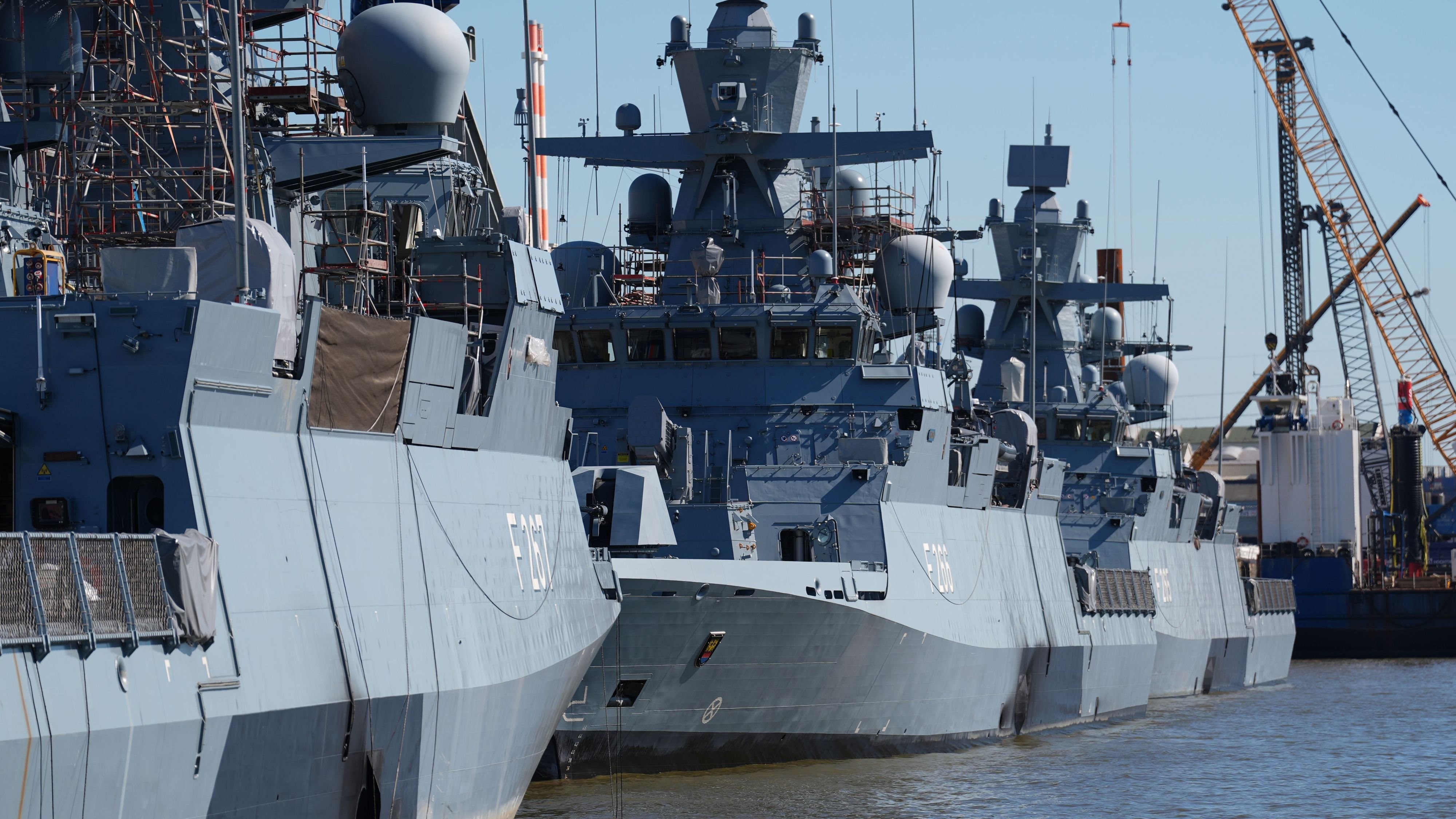 Bundeswehr: Neuer Milit&auml;rhafen? Marine untersucht Orte an Nordseek&uuml;ste