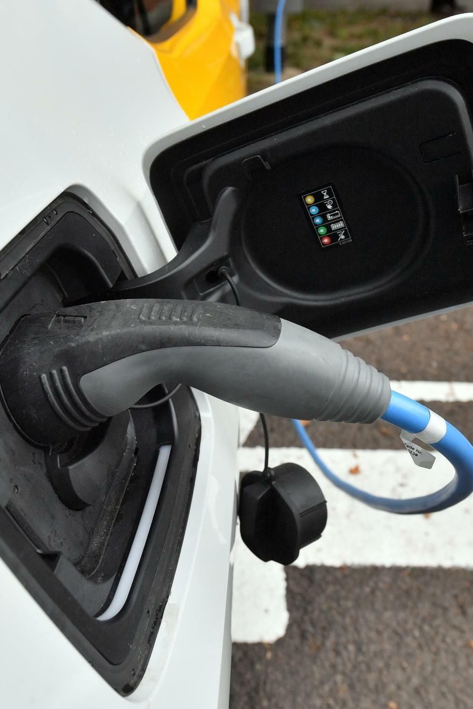 Bund will E-Autos als Dienstwagen mit Milliardensumme frdern