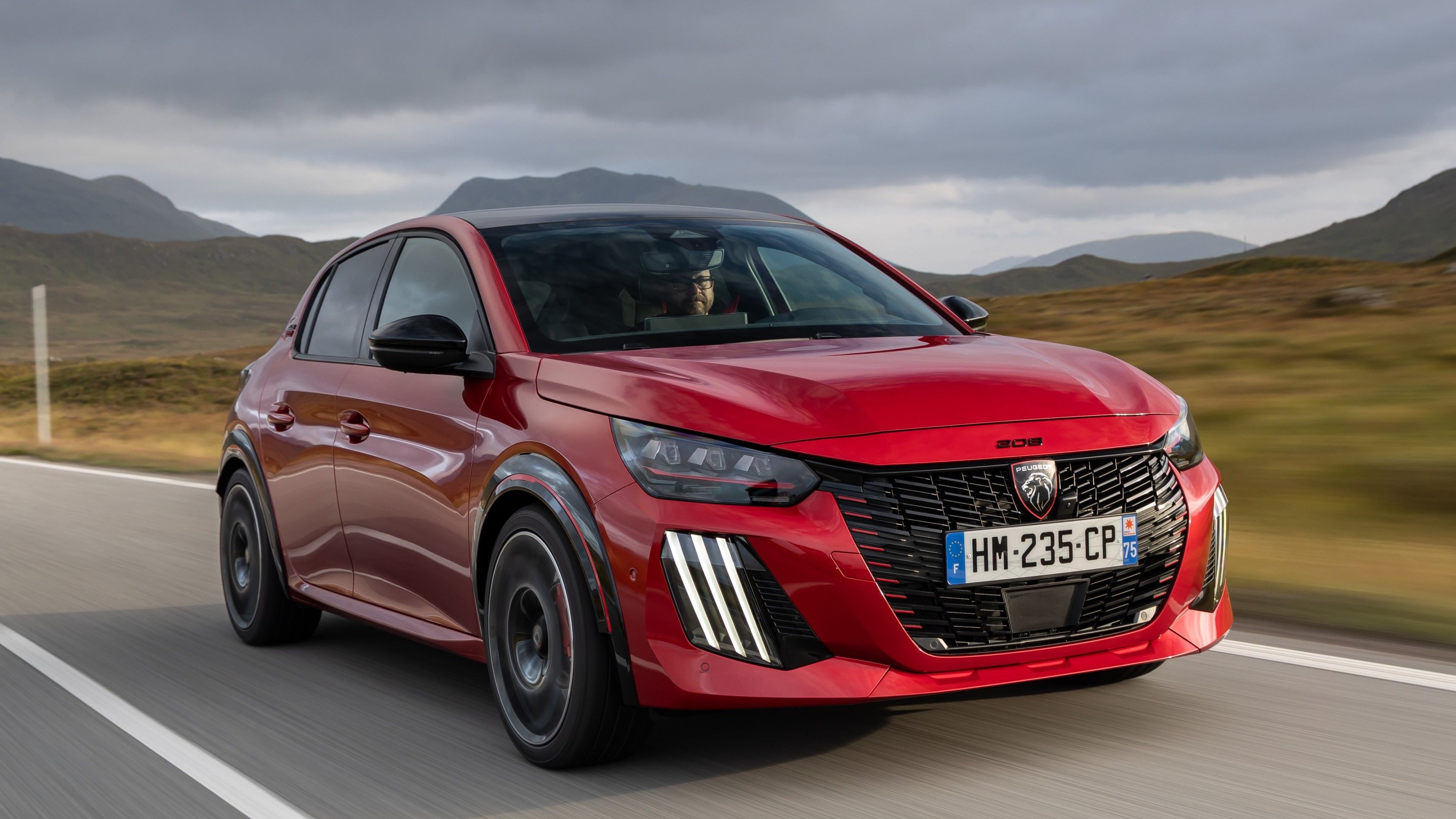 Peugeot unveils the sporty electric e-208 GTi model with 281 horsepower