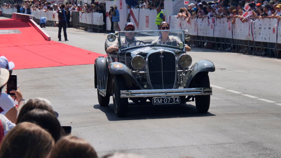 Mille Miglia: Millionen-Oldtimer trotzen dem Elektro-Zeitalt